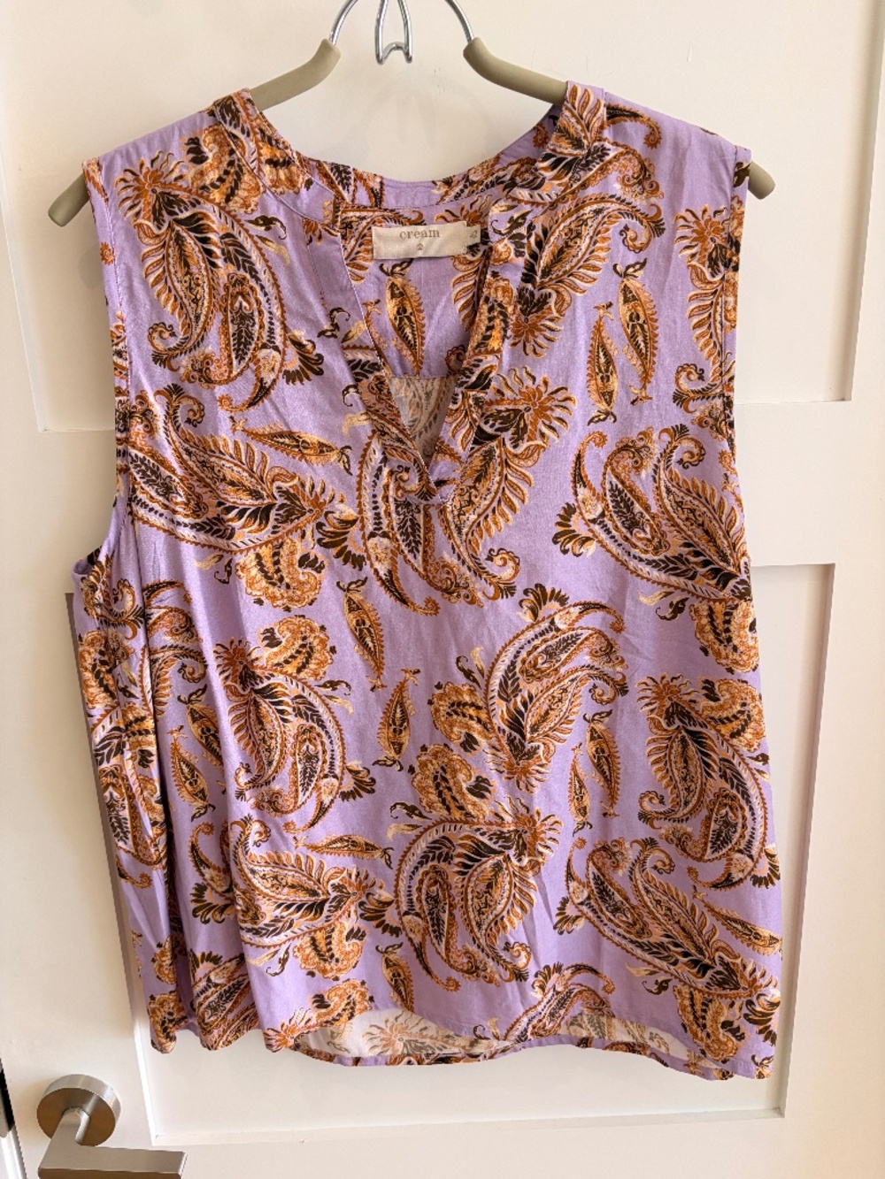 Cream Tank, Size 42 (large)